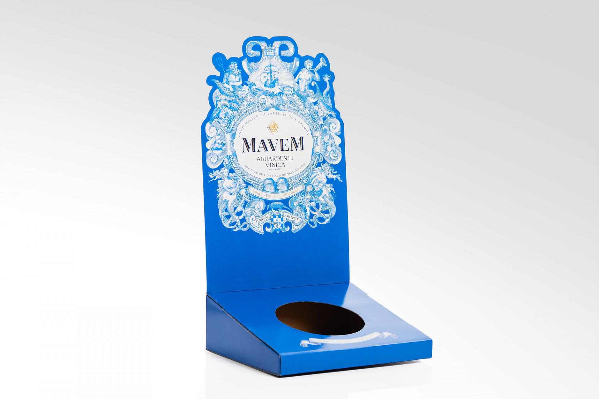 Displays and display boxes Image