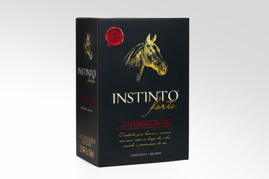 Box for six bottles with dividers Image